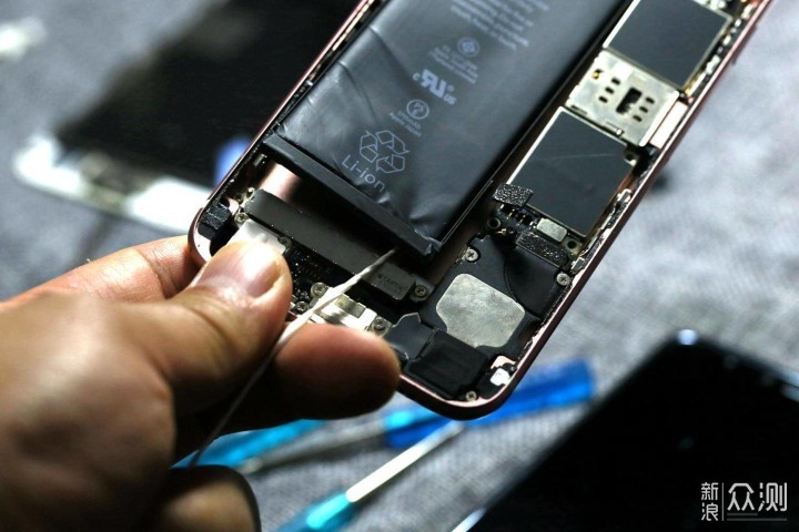 苹果手机更换电池苹果手机更换电池需要备份资料吗