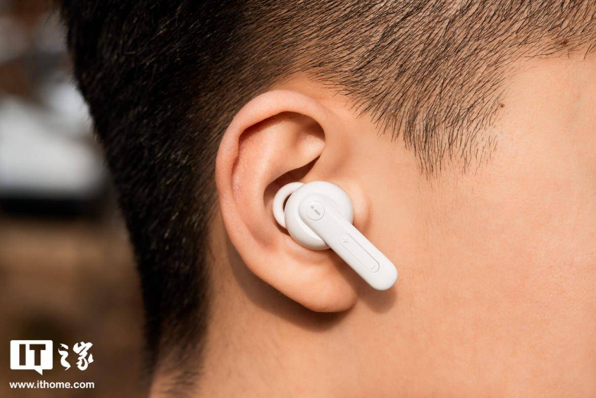 苹果13尊享版耳机没声音:【IT之家开箱】讯飞智能助听器图赏：放大生命中的美好-第8张图片-太平洋在线企业邮局