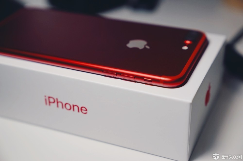 苹果8p红色特别版iphone8plus红色特别版